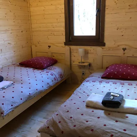 Camping, De Plein Air Les Cariamas Chateauroux-les-Alpes
