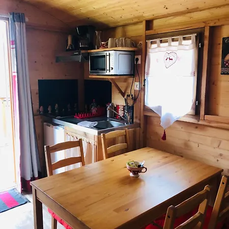 Camping, De Plein Air Les Cariamas 3* Chateauroux-les-Alpes