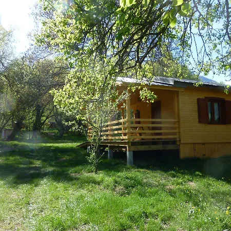 Camping, De Plein Air Les Cariamas Chateauroux-les-Alpes